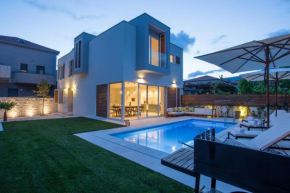  Koras Villa  Каштел Камбеловац